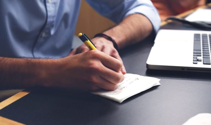 Deep Work for Busy Professionals: What Works (and What Doesn’t)
